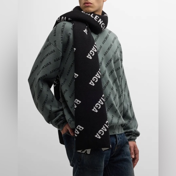 Balenciaga Allover Print Scarf - Picture 2 of 9